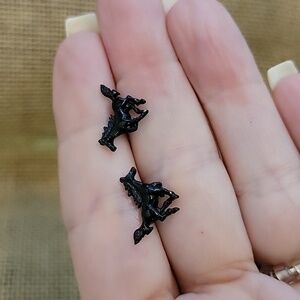 🔥LAST PAIR🔥 MUSTANG STUD EARRINGS